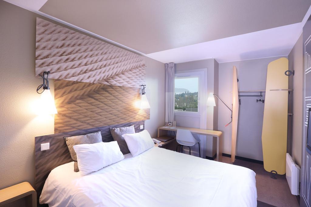 Отель Ibis Saint Brieuc Yffiniac Экстерьер фото
