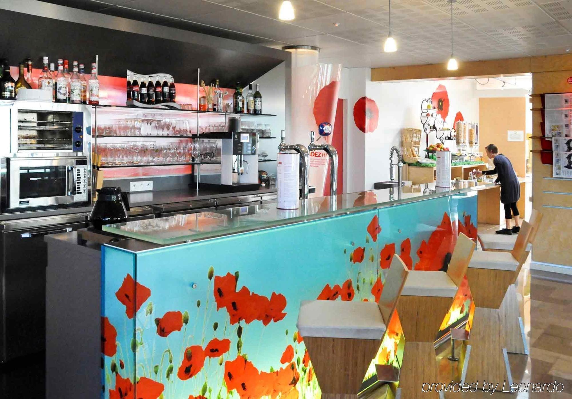 Отель Ibis Saint Brieuc Yffiniac Экстерьер фото