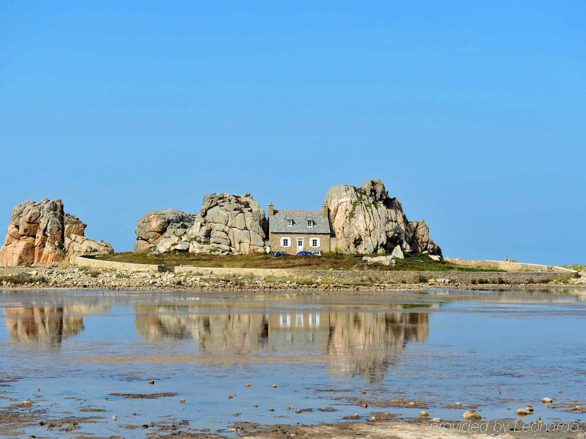 Отель Ibis Saint Brieuc Yffiniac Экстерьер фото